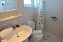 Georgina Inn Лаганас Екстериор снимка